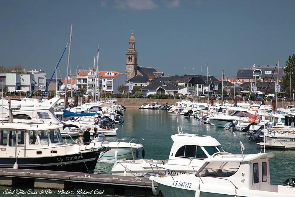 Petit port de pêche proche du camping Le California en Vendée
