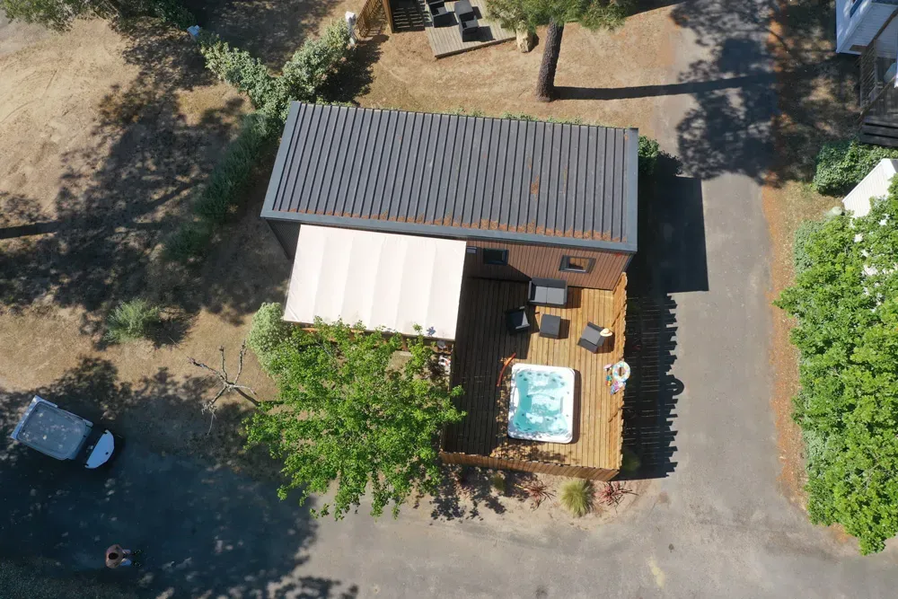 Cottage Trio Standing Spa